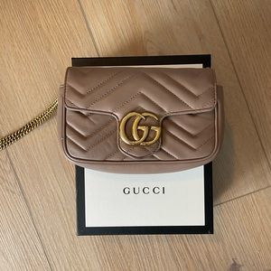 Gucci GG Marmont leather super mini bag